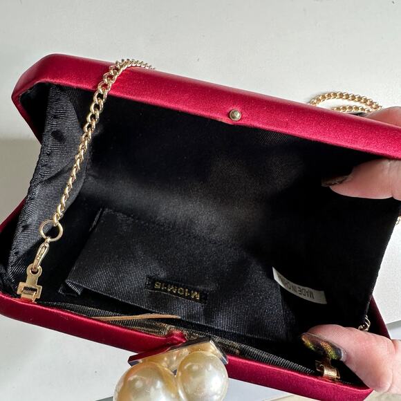 Vintage Red Stain Small Crossbody Purse Large Pearl Clasp - Picture 5 of 7